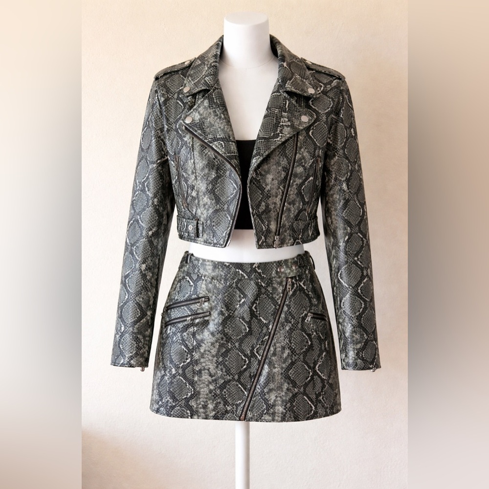 Bershka Snakeskin Print Mini Skirt Mand Jacket L Leather Asymmetric Zipper